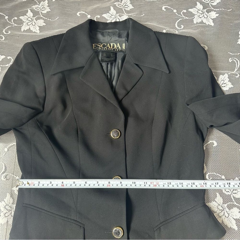 Vintage Escada Black Wool Blazer - Picture 11 of 16